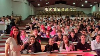 Conférence auprès d'étudiants